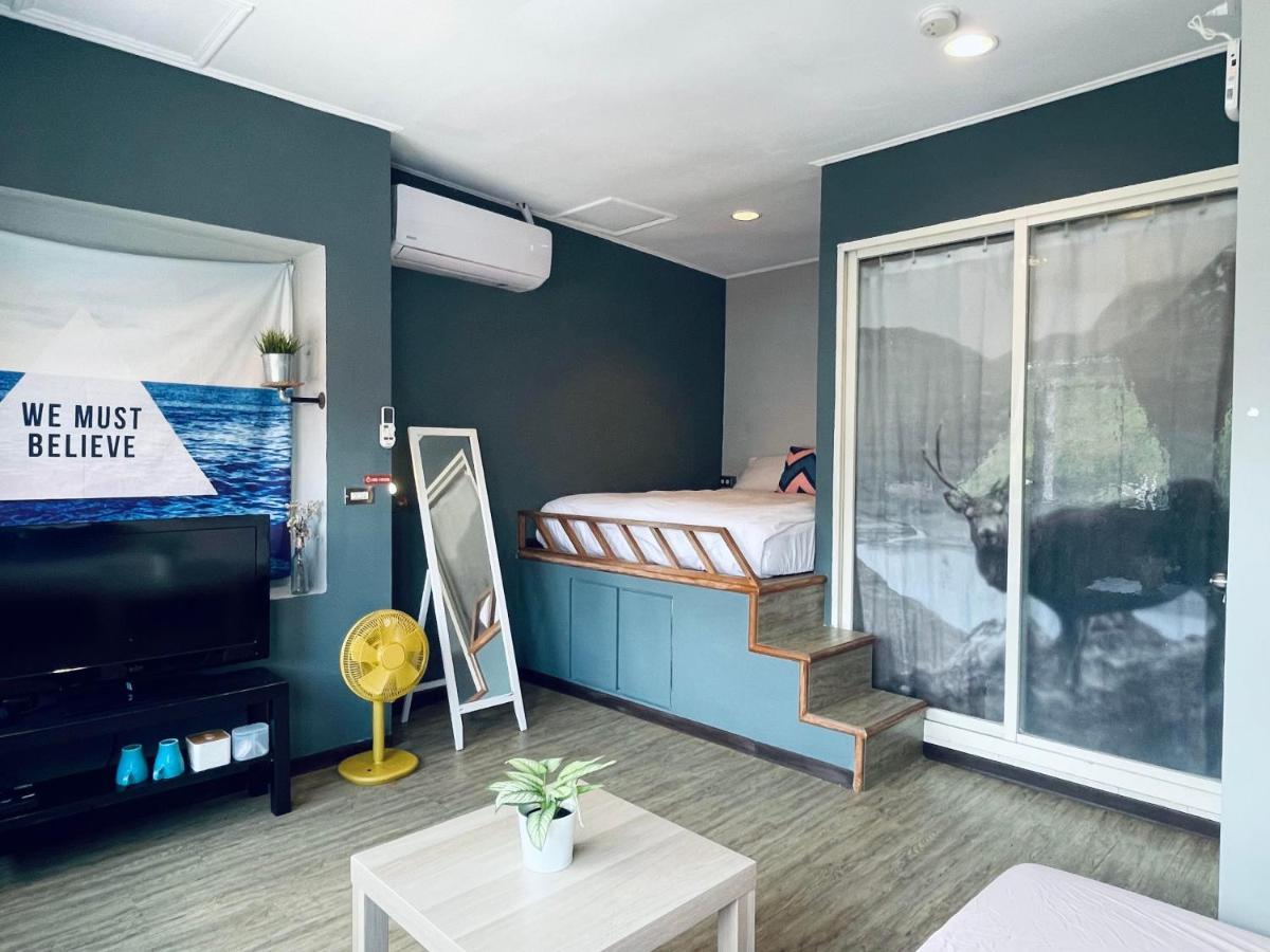 海中天旅店 Sea Of The World B&B Kenting Bagian luar foto