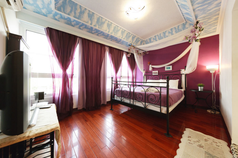 海中天旅店 Sea Of The World B&B Kenting Bagian luar foto
